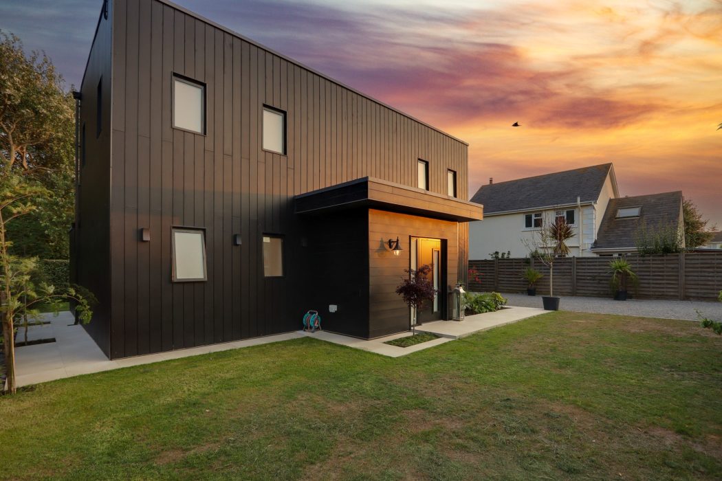 Maison Noir 1